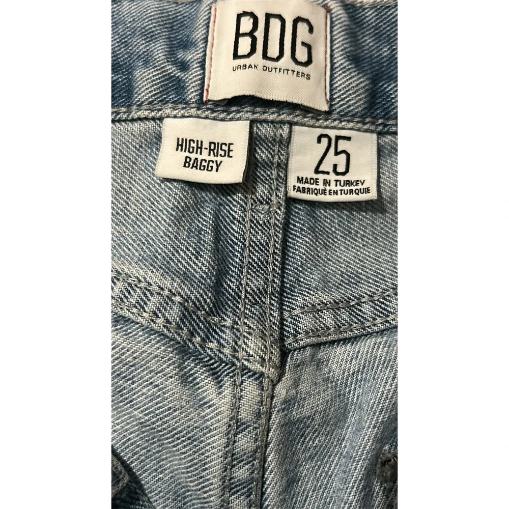 BDG Urban Outfitters High-Rise Baggy Jeans Light Wash Denim Size 25 100% Cotton